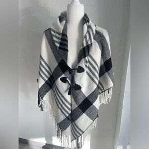 Elegant Black and White Plaid Women's Shawl